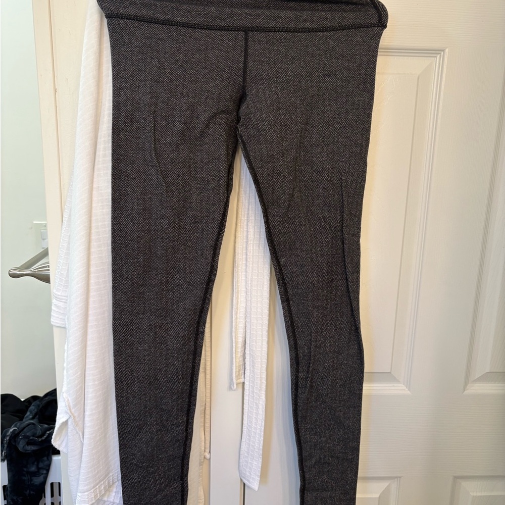 Lulu lemon Dark Gray Leggings